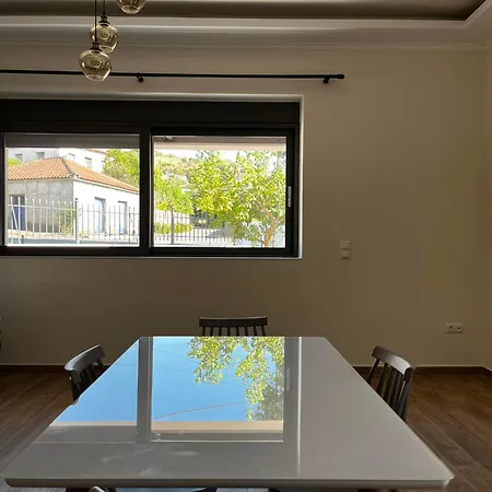 Platanos House - Akritochori Foinikountas *